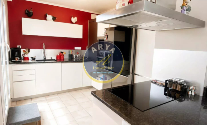 Superbe appartement lumineux avec terrasse vue panoramique – Dernier étage avec ascenseur, grand garage double, trois chambres, Dijon Toison d'Or, ARYA IMMOBILIER, Estimation sous 48h