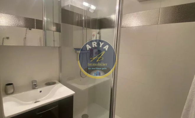 Superbe appartement lumineux avec terrasse vue panoramique – Dernier étage avec ascenseur, grand garage double, trois chambres, Dijon Toison d'Or, ARYA IMMOBILIER, Estimation sous 48h