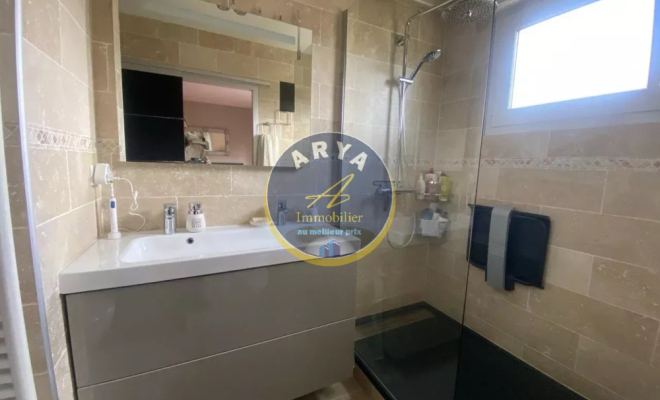 Superbe appartement lumineux avec terrasse vue panoramique – Dernier étage avec ascenseur, grand garage double, trois chambres, Dijon Toison d'Or, ARYA IMMOBILIER, Estimation sous 48h