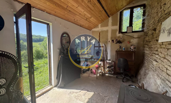 Maison de caractère avec dépendances et vue imprenable – Proche Dijon et Sombernon, ARYA Immobilier, estimation gratuite sous 48h