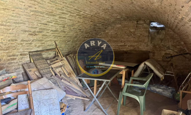 Maison de caractère avec dépendances et vue imprenable – Proche Dijon et Sombernon, ARYA Immobilier, estimation gratuite sous 48h