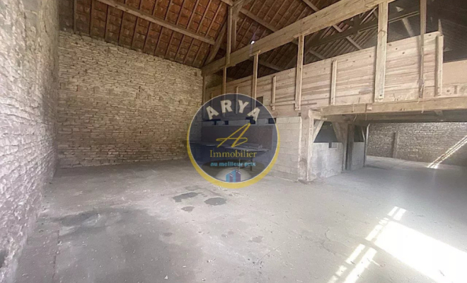 Au cœur de Fleurey-sur-Ouche, découvrez cette belle bâtisse de 430 m2 en pierre pleine de potentiel, Estimation gratuite sous 48h, ARYA Immobilier