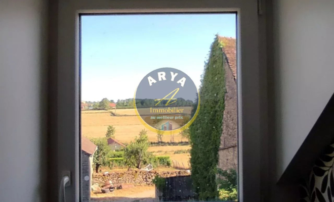 Jolie maison ancienne entièrement rénovée avec trois chambres et une grange, ARYA Immobilier, estimation gratuite sous 48h