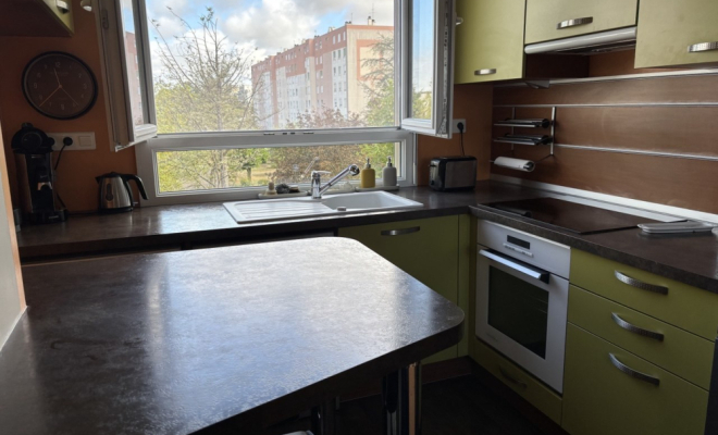 T4/T5 lumineux avec garage et cave – Idéalement situé proche Toison d'Or, ARYA Immobilier, Estimation gratuite sous 48h