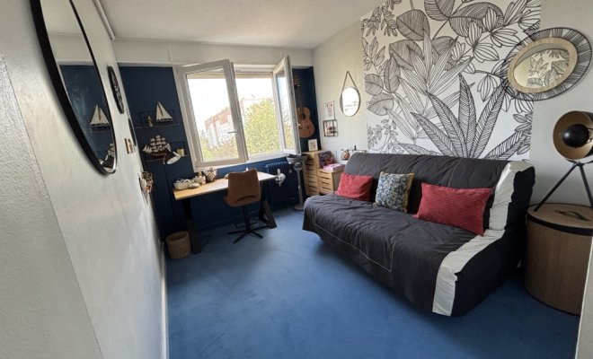 T4/T5 lumineux avec garage et cave – Idéalement situé proche Toison d'Or, ARYA Immobilier, Estimation gratuite sous 48h