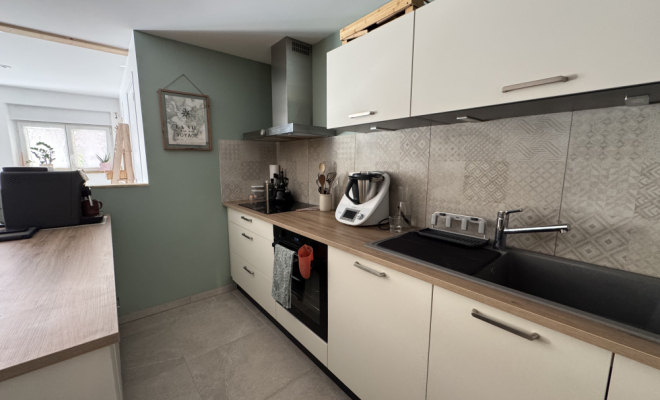 Maison en pierre avec cachet – 70 m² – Terrasse, patio et sous-sol garage – Fleurey-sur-Ouche