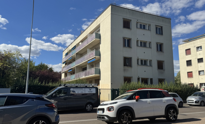 Immeuble DIJON – QUARTIER MONTCHAPET | APPARTEMENT 51,87 M² AVEC BALCON, CAVE, GRENIER ET PARKING FERMÉ ARYA IMMOBILIER estimation gratuite de votre bien appartement, maison, terrain, immeuble, grange, local, etc. 