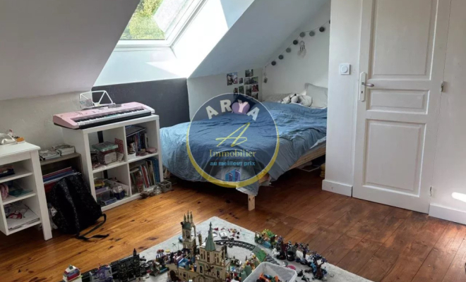 Charmante maison en pierre avec jardin et terrasse sans vis-à-vis — Ancey, ARYA Immobilier, estimation gratuite sous 48h