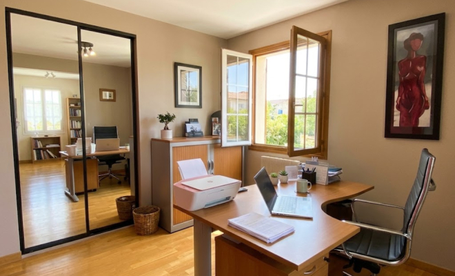 Belle maison de plain-pied  avec trois chambres, grande terrasse sans vis à vis, avec piscine et sous-sol complet, Fleurey-sur-Ouche, ARYA Immobilier, estimation gratuite sous 48h